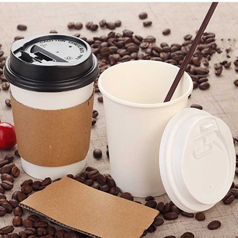 Kaffeepapierbecher mit Deckel